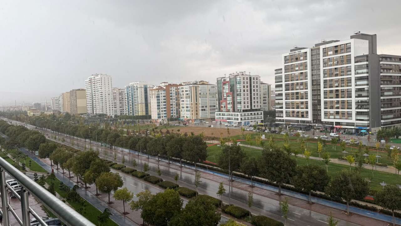 Konya’da sağanak yeniden bastırdı! AKOM 2 gün için daha uyarı yaptı 16